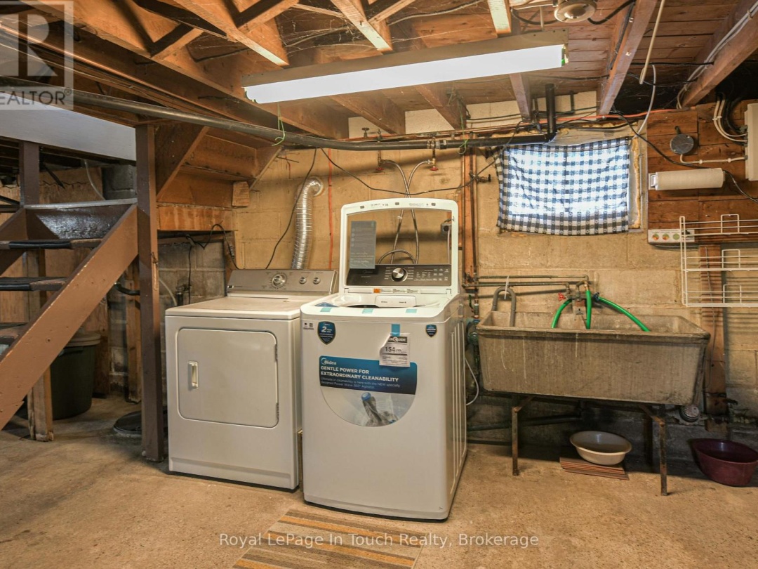 95 WESTMOUNT DRIVE N, 