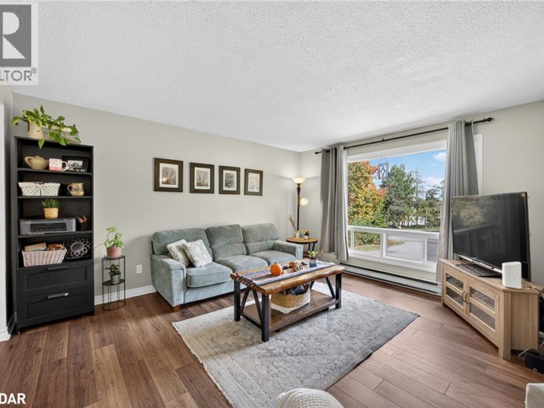 10 CONDER Drive, 