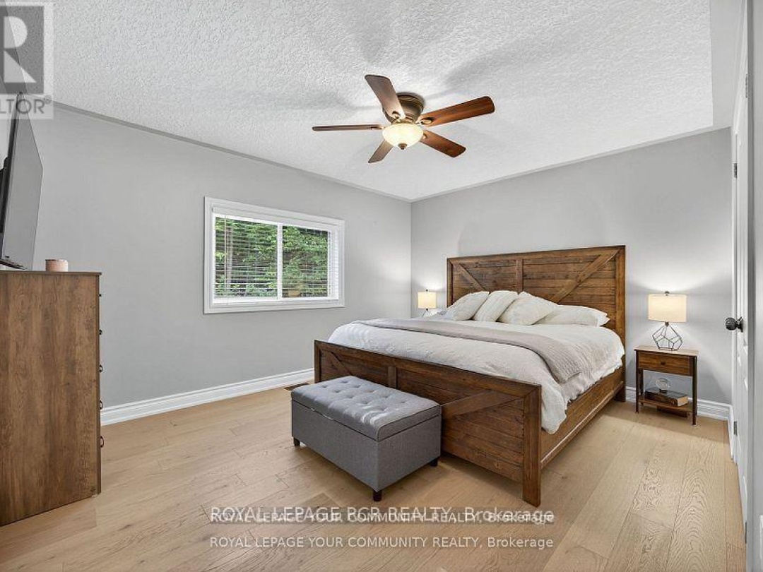 135 HURONWOODS DRIVE, Oro-Medonte (Sugarbush)