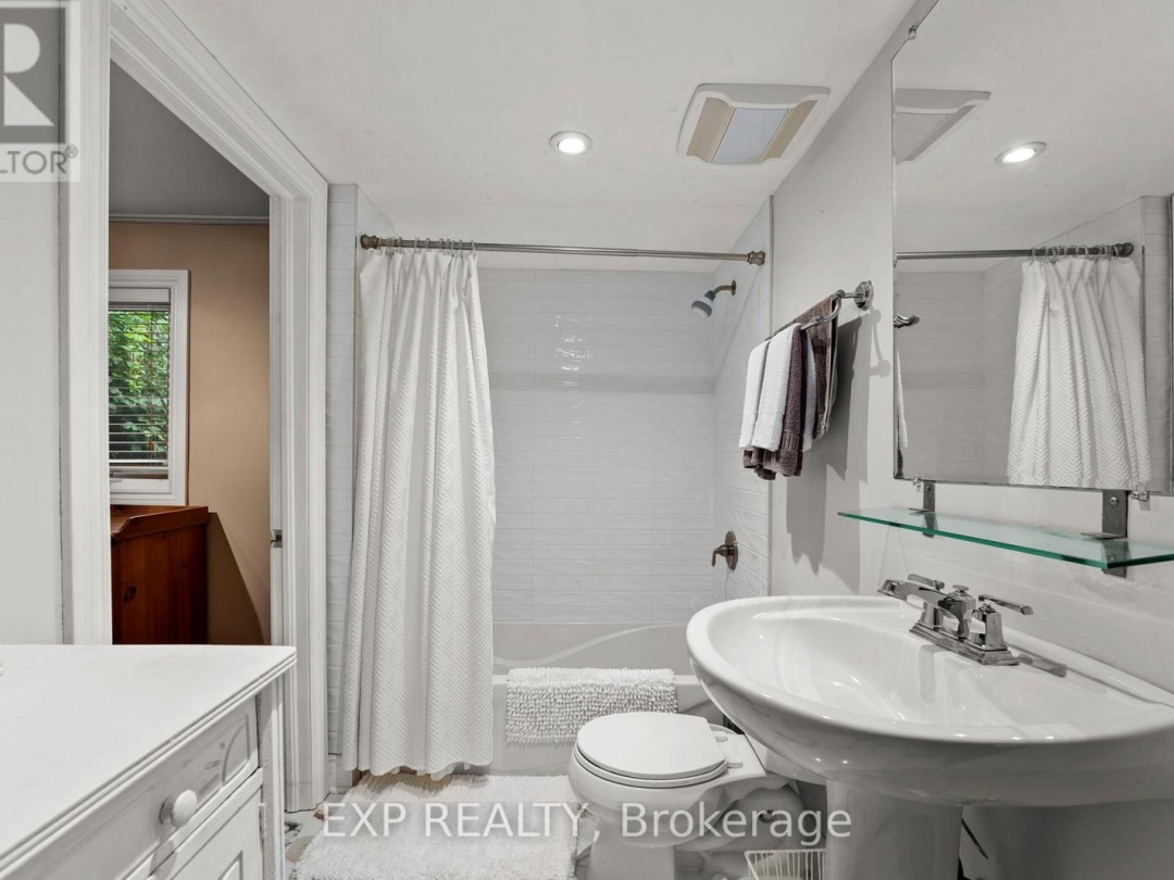82 Ninth Street, Brock (Beaverton)