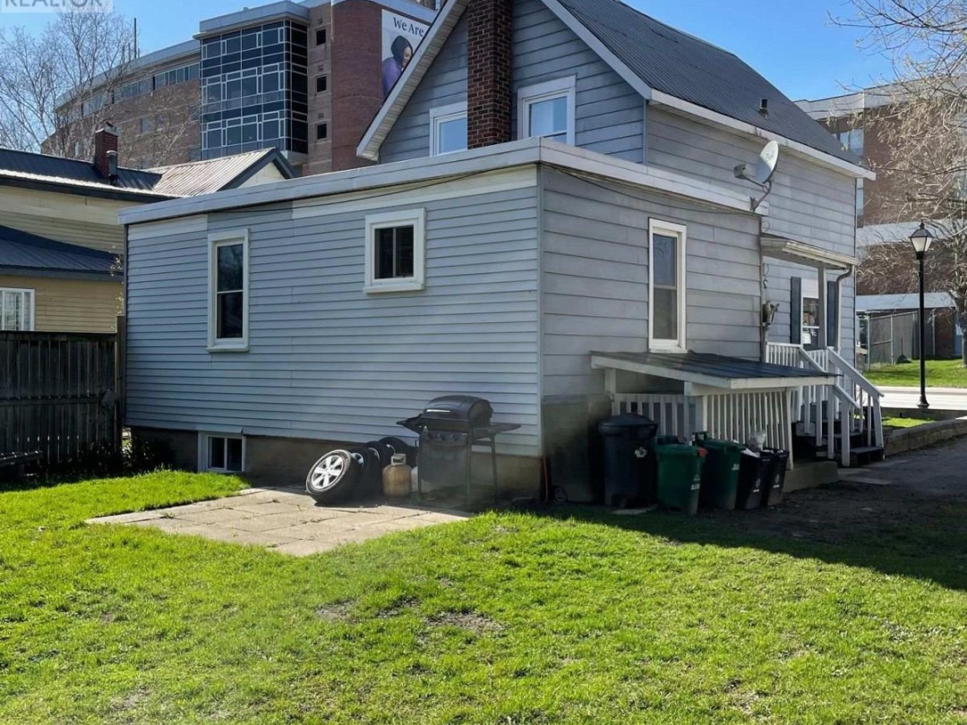 143 COLBORNE STREET W, Orillia