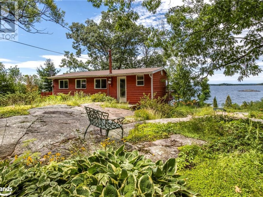 108 Sunview Lane, Georgian Bay