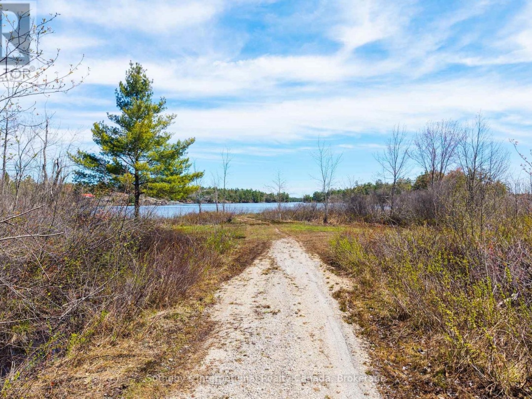 1114 TRYON ROAD, Kahshe Lake
