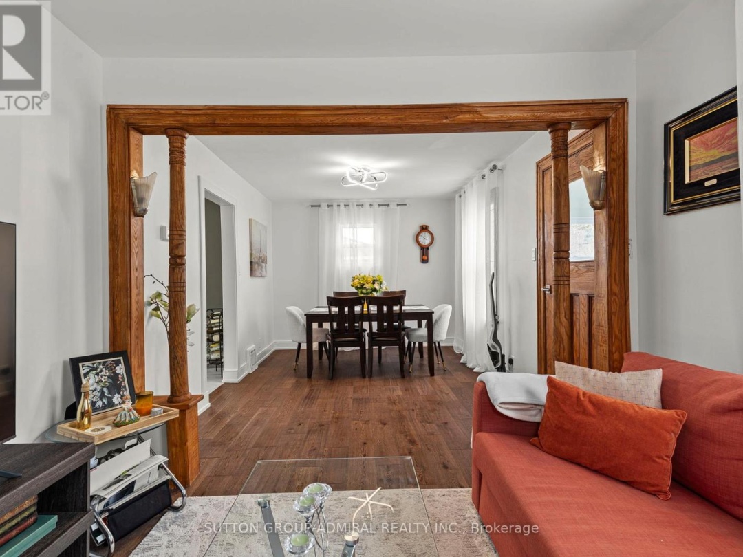 8 SOUTH STREET W, Orillia