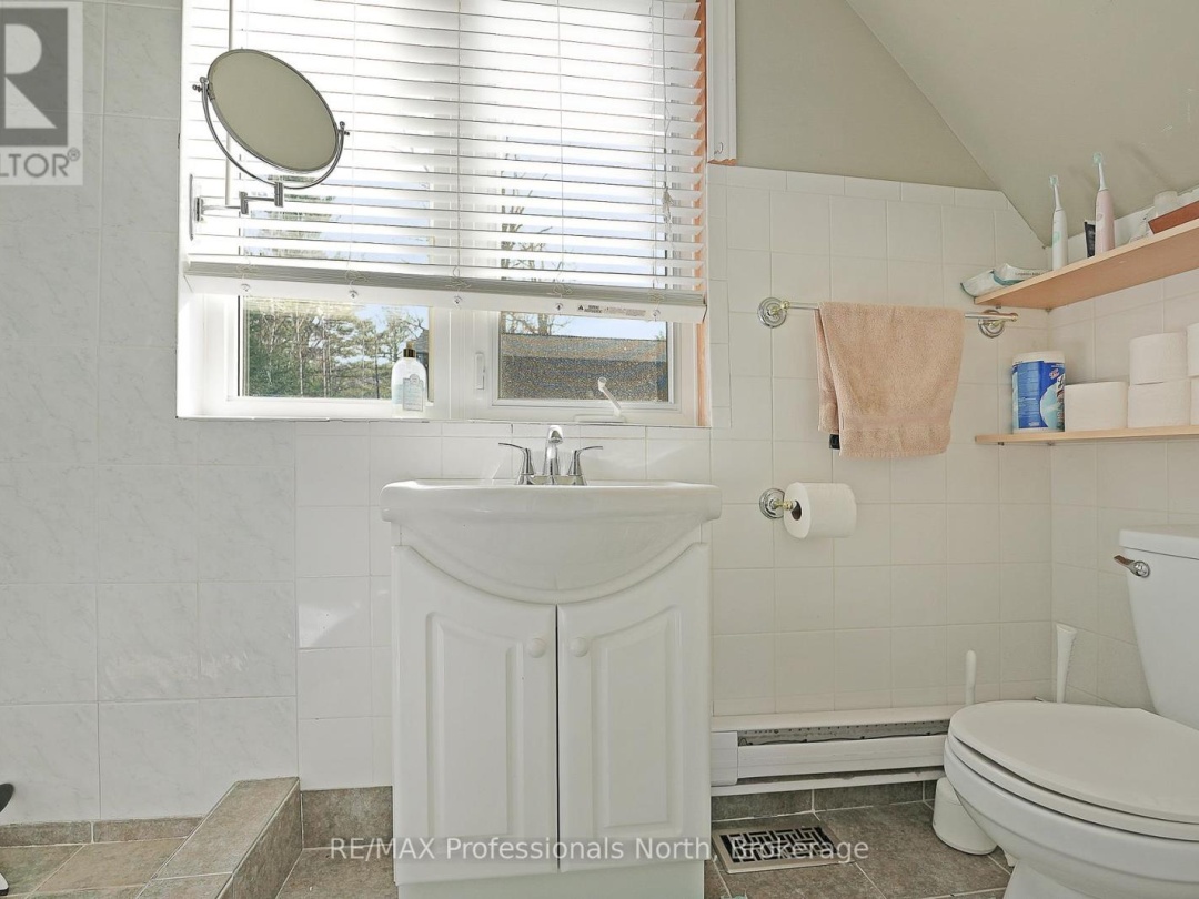 1008 CHEROKEE TRAIL, Halls Lake