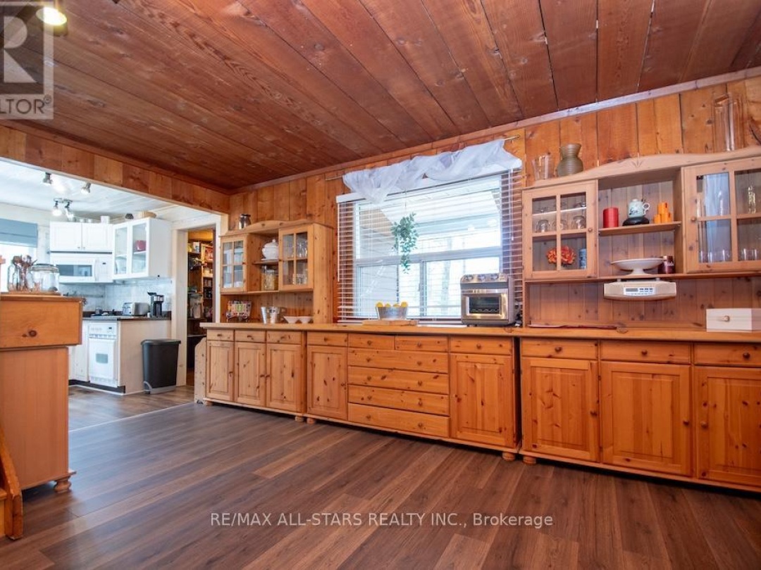 1130 TOWERING OAKS DRIVE, Gull River