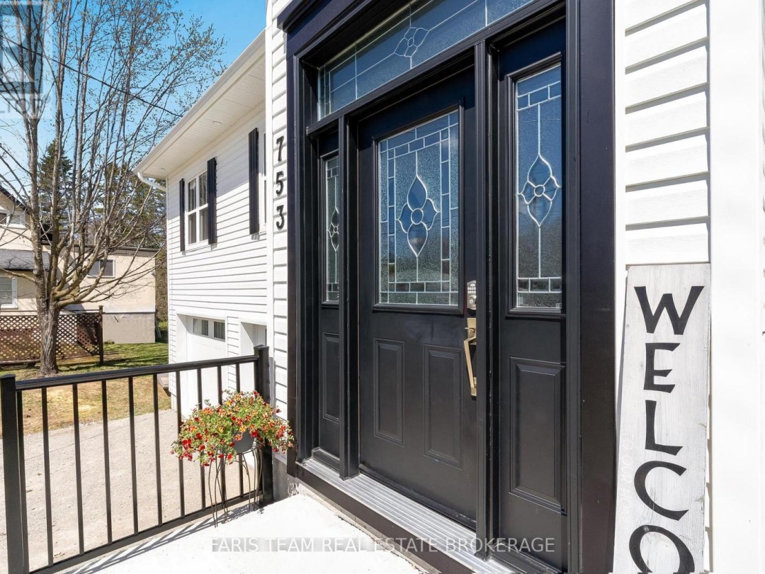 753 FIFTH AVENUE, Tay (Port McNicoll)