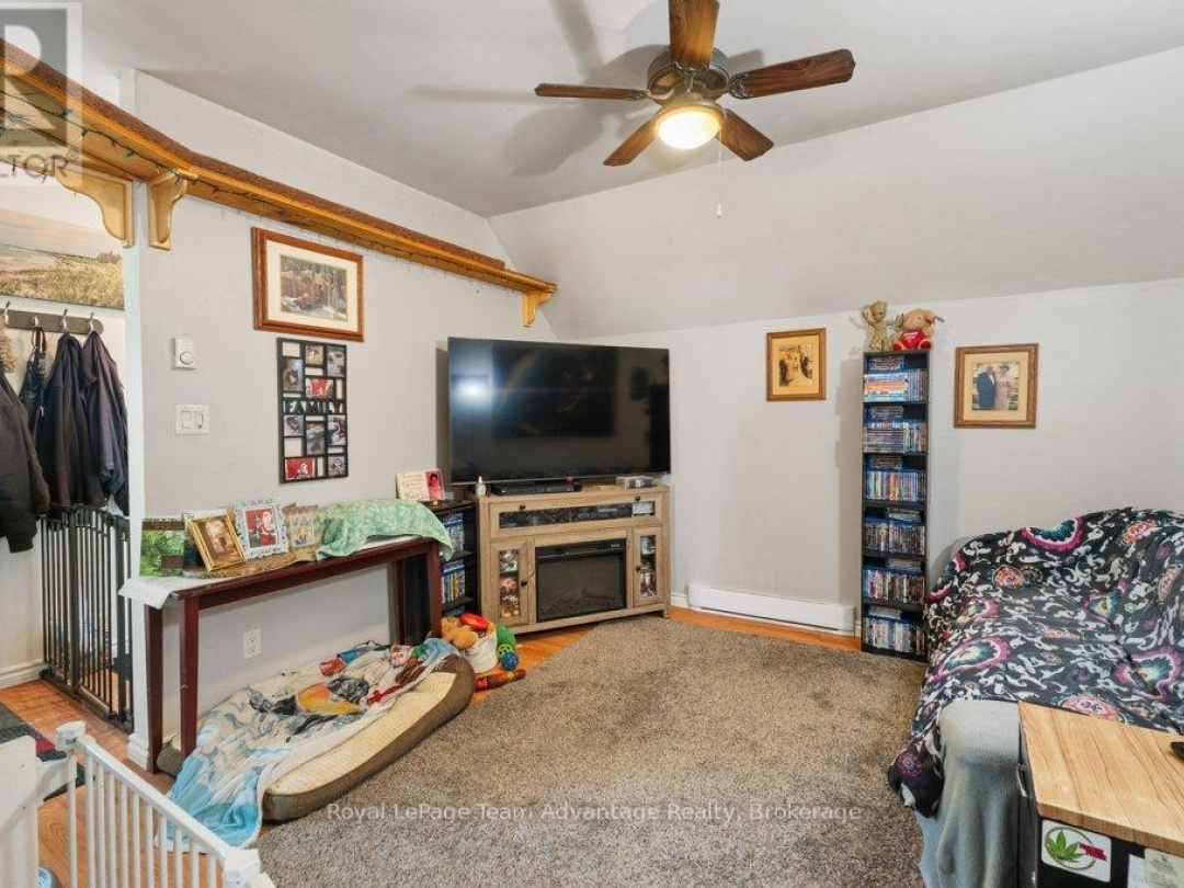 32 WAUBEEK STREET, 