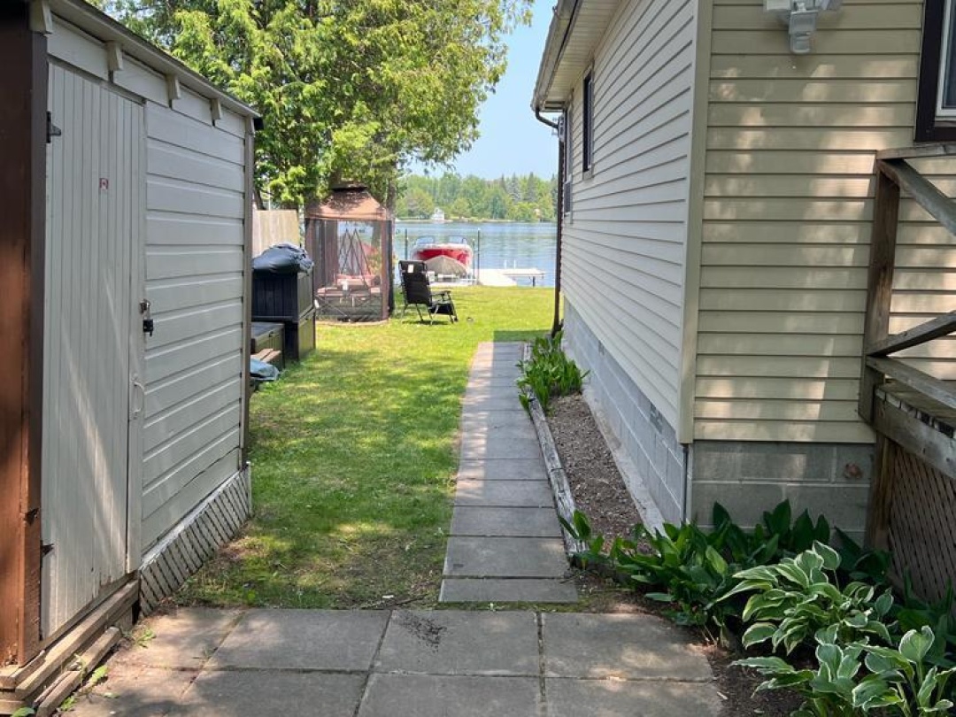 55 PARADISE ROAD, Trent-Severn Waterway