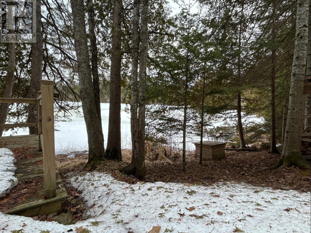 1037 ROTUNDA DRIVE, Contau Lake