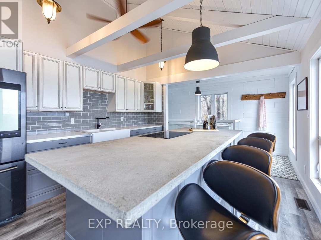 1047 WHYMAN ROAD, 
