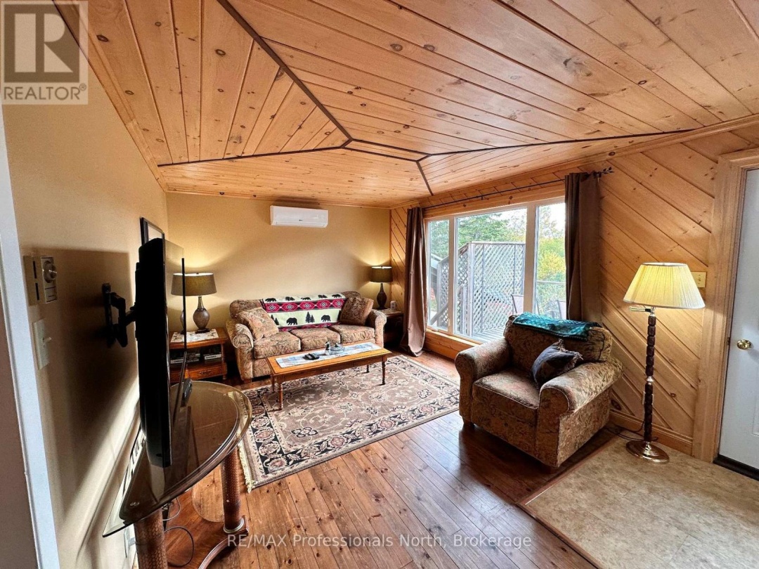 10916 HIGHWAY 503 HIGHWAY, Highlands East (Glamorgan)
