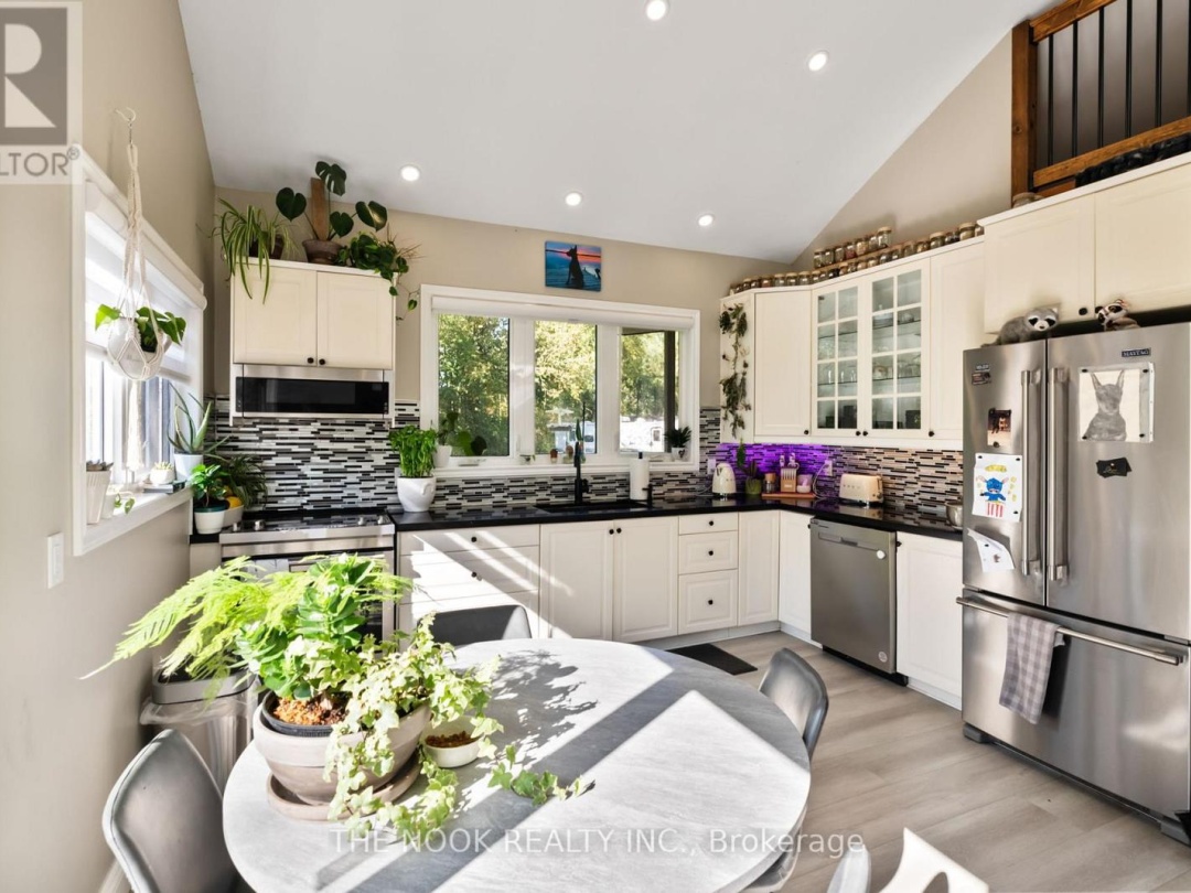 46 MCGUIRE BEACH ROAD, Kawartha Lakes (Carden)