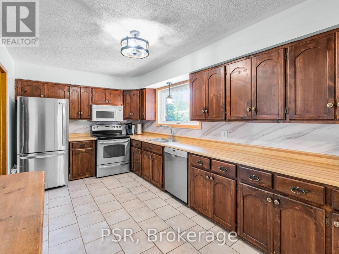 1016 KAHSHE LAKE ROAD S, 