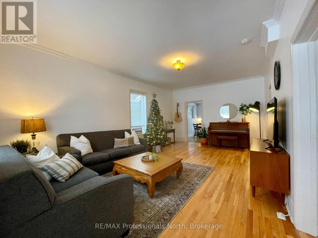 6 DUNCAN ST E STREET, 