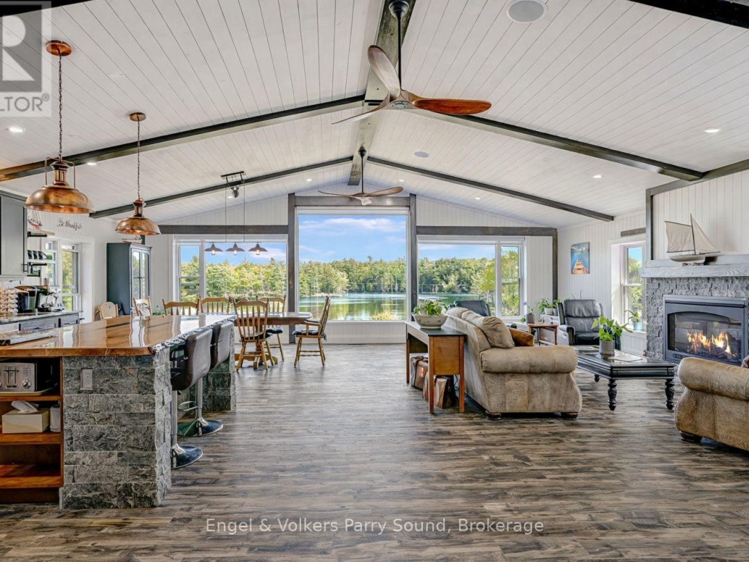 49 REGENCY DRIVE, Richmond Lake