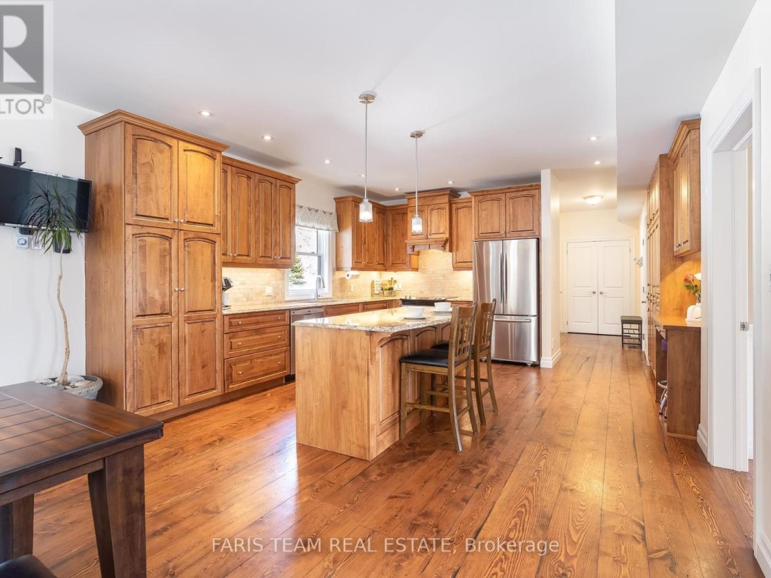 156 Deerfoot Trail, Huntsville (Brunel)