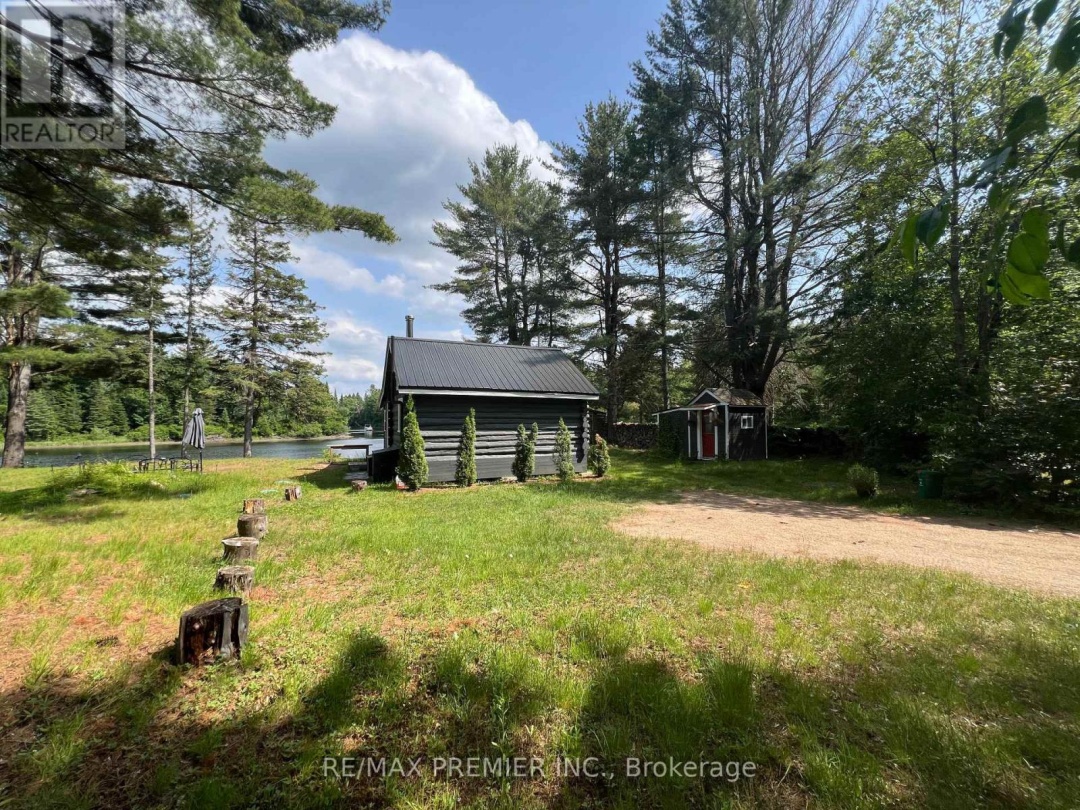 1130 COLONY ROAD, Muskoka River