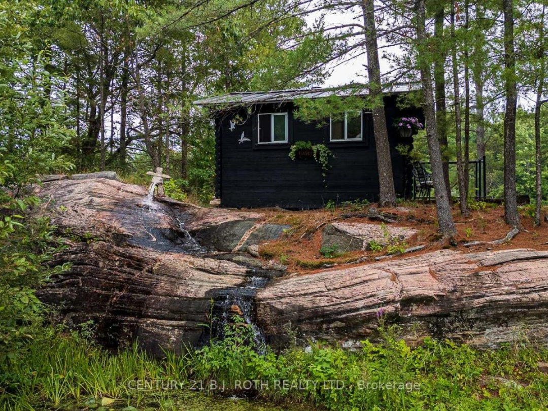 3193 MUSKOKA STREET, Severn River