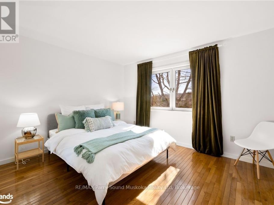68 PINEWOOD ROAD, 