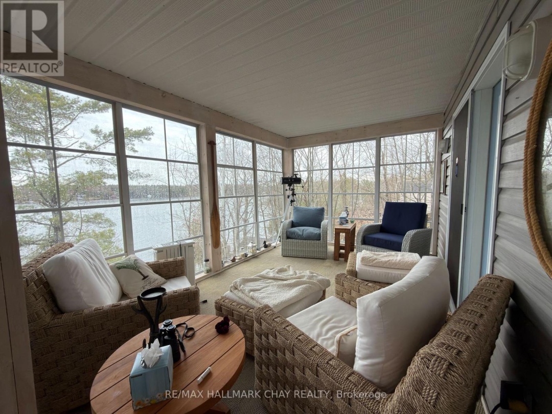 137 PICKEREL POINT ROAD, Gloucester Pool