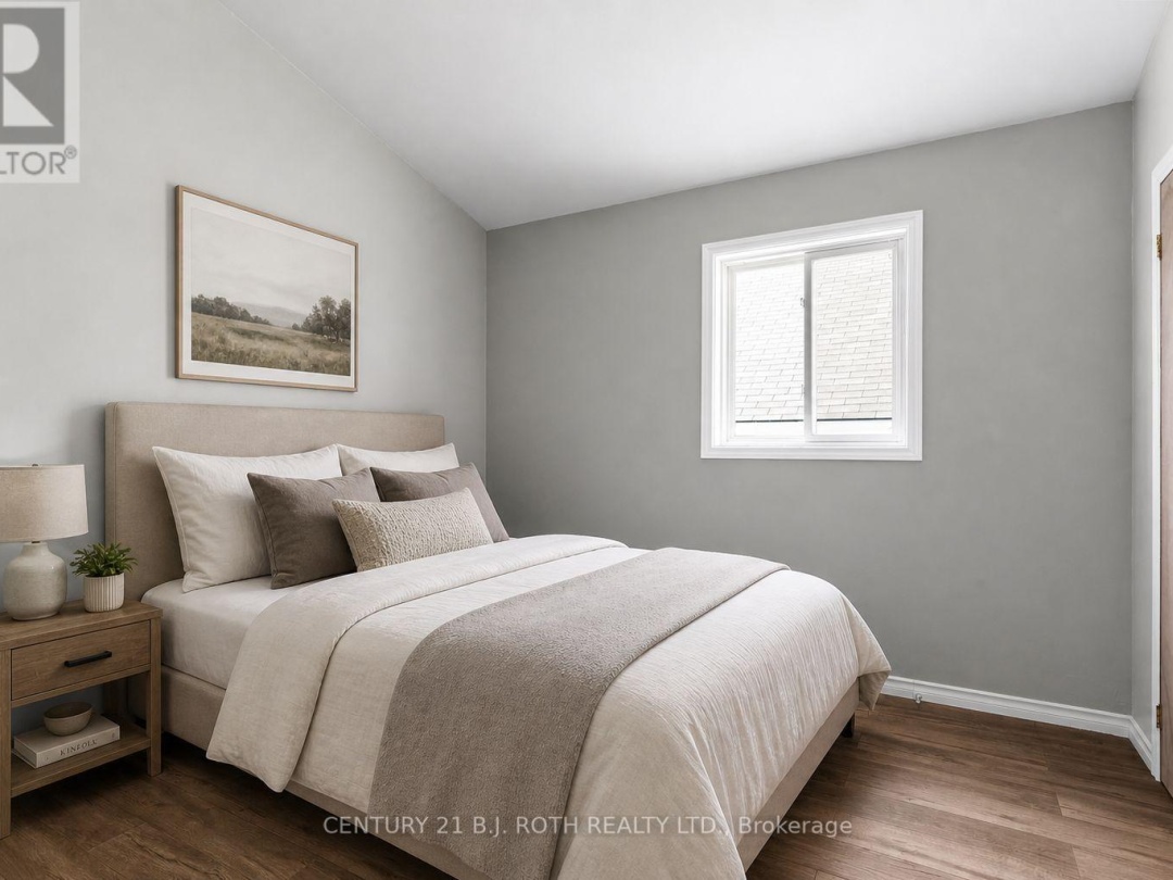 102 DUNLOP STREET, Orillia