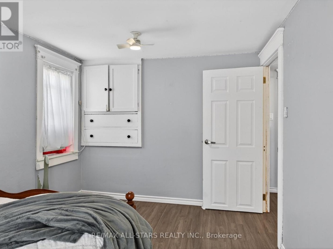 28 PRINCE STREET W, Kawartha Lakes (Bobcaygeon)