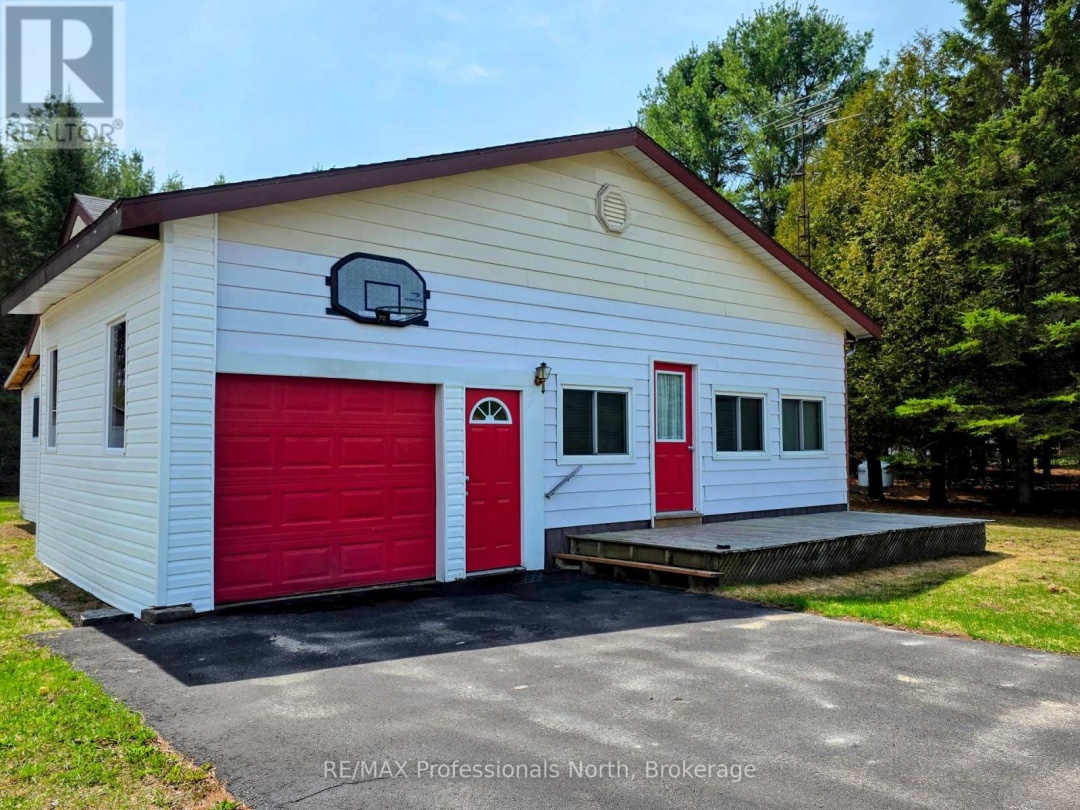 1037 WEST ROAD, Minden Hills (Minden)