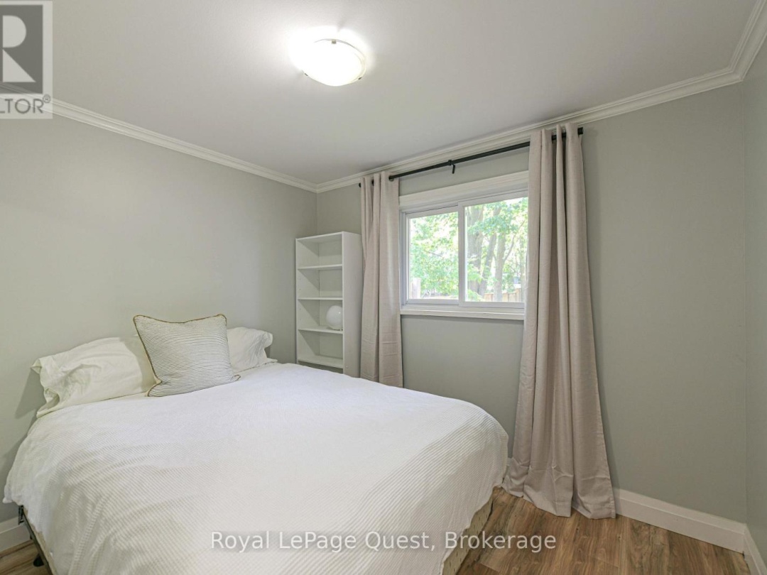 401 MISSISSAGA STREET W, 