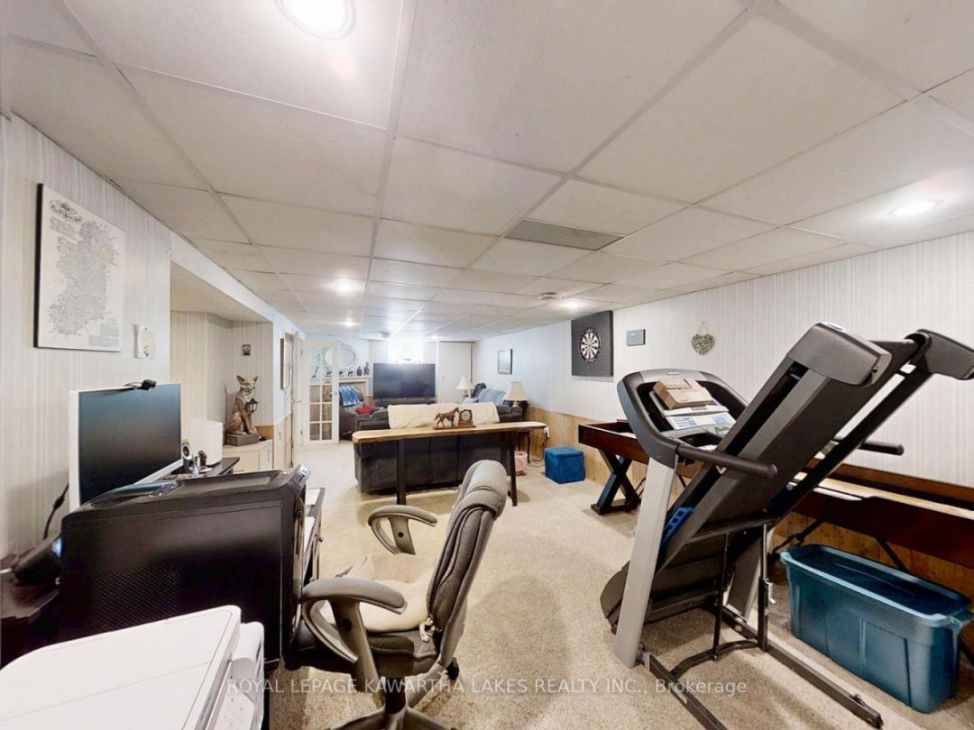 835 CEDAR GLEN ROAD, 