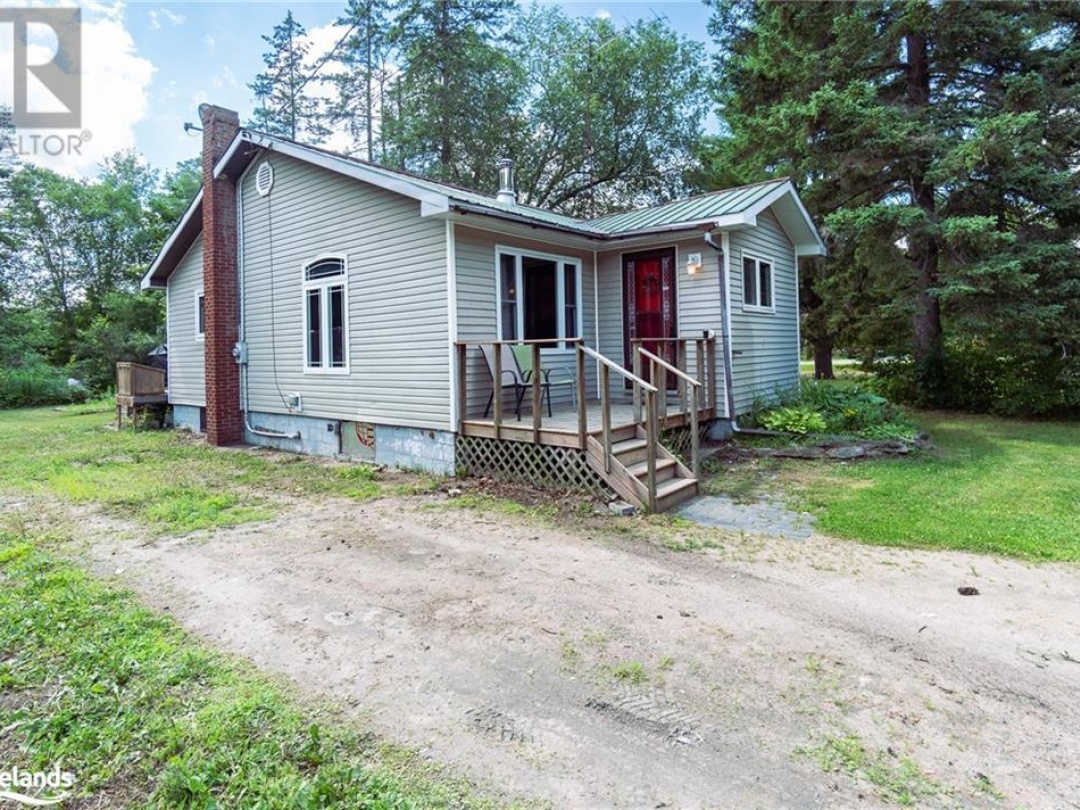 15591 35 Highway, Algonquin Highlands