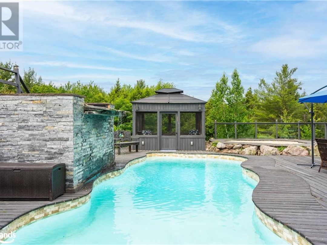 1075 Armstrong Point Road, Port Carling