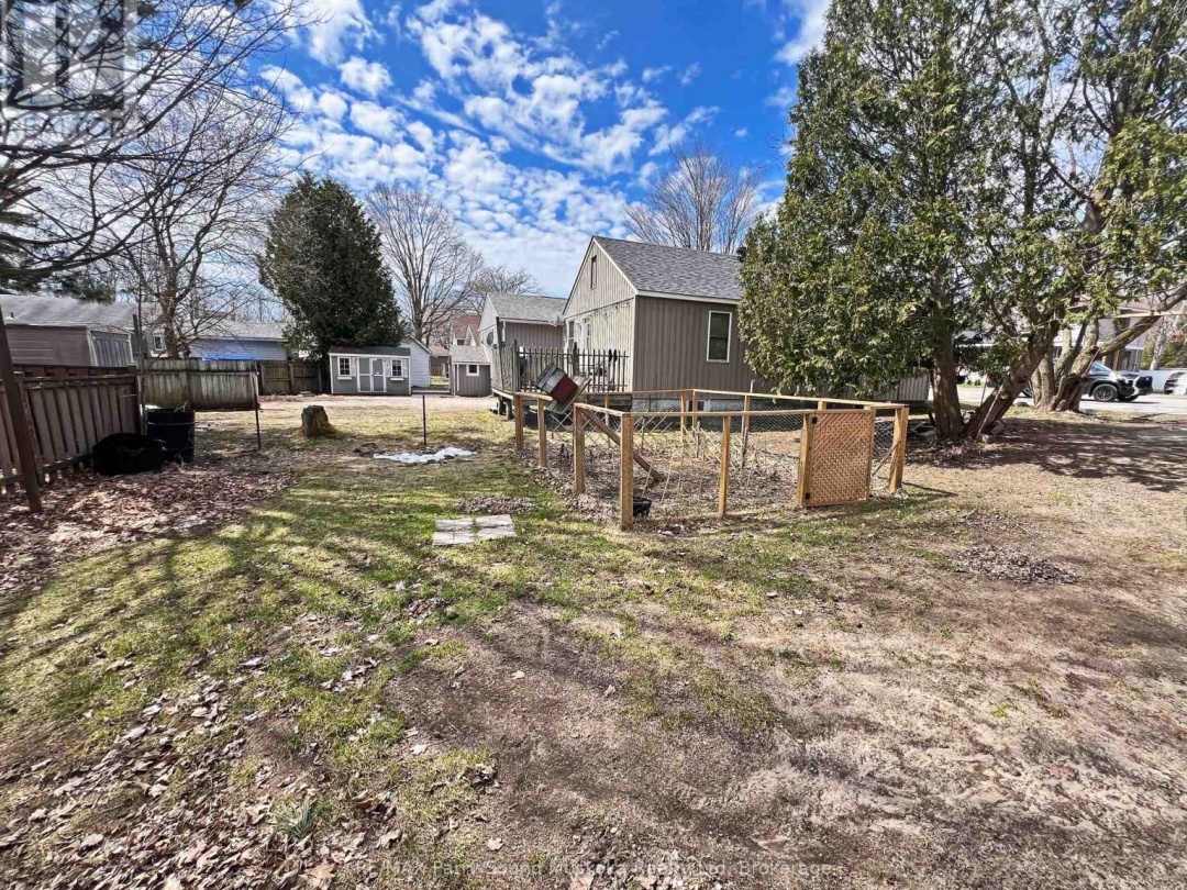 97 WILLIAM STREET, Parry Sound