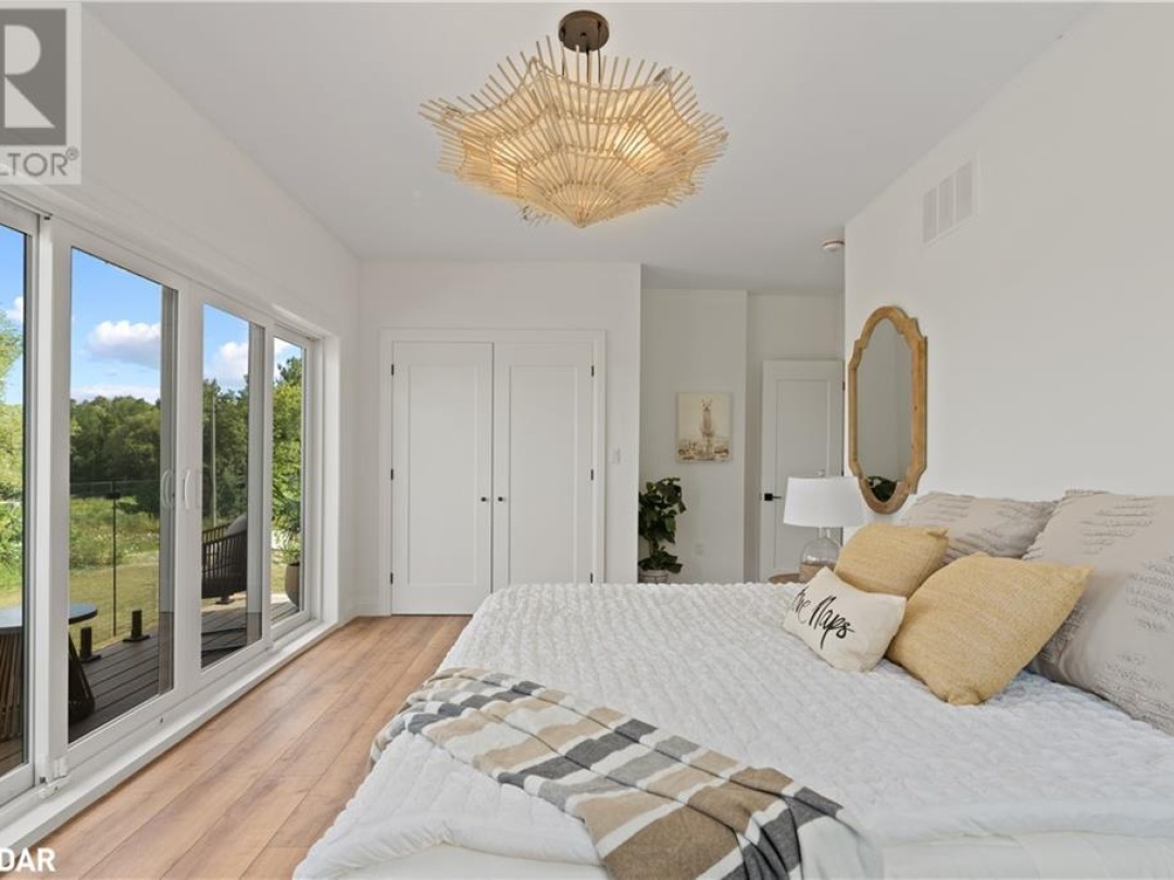 31 HEMLOCK Avenue, 