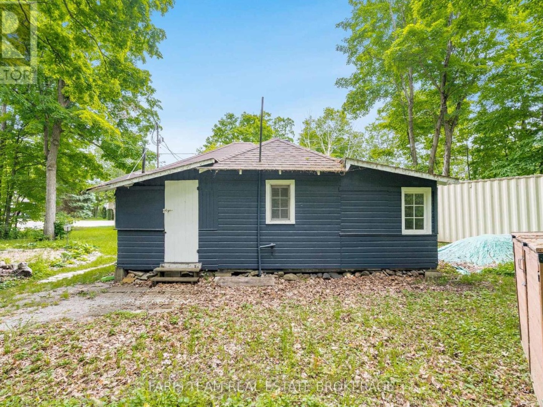 365 ROBINS POINT ROAD, 
