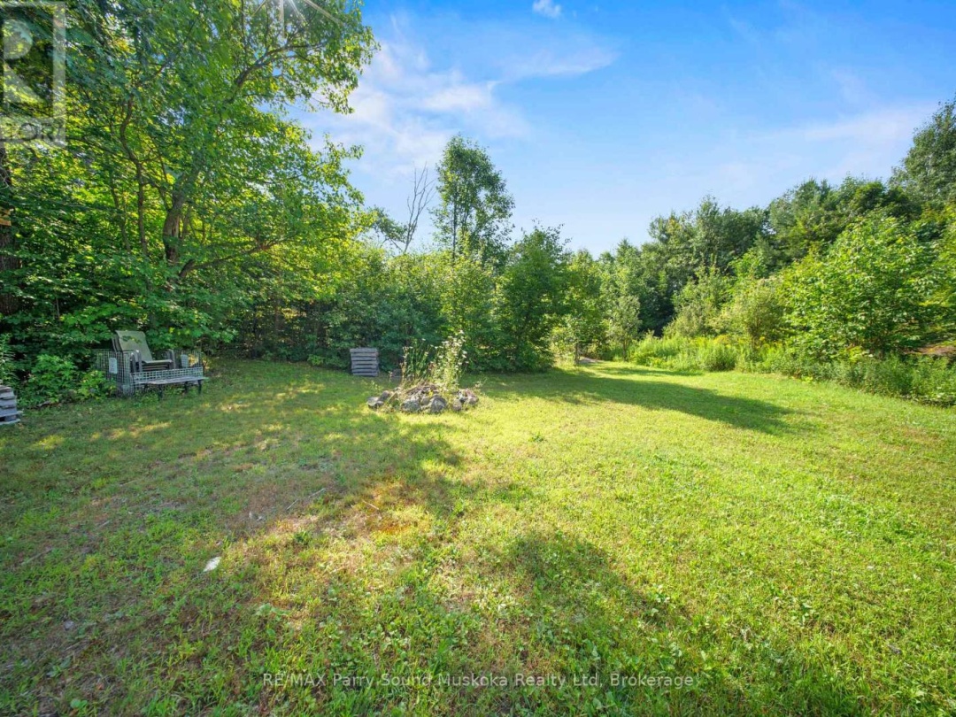 28 BLACK ROAD, Seguin
