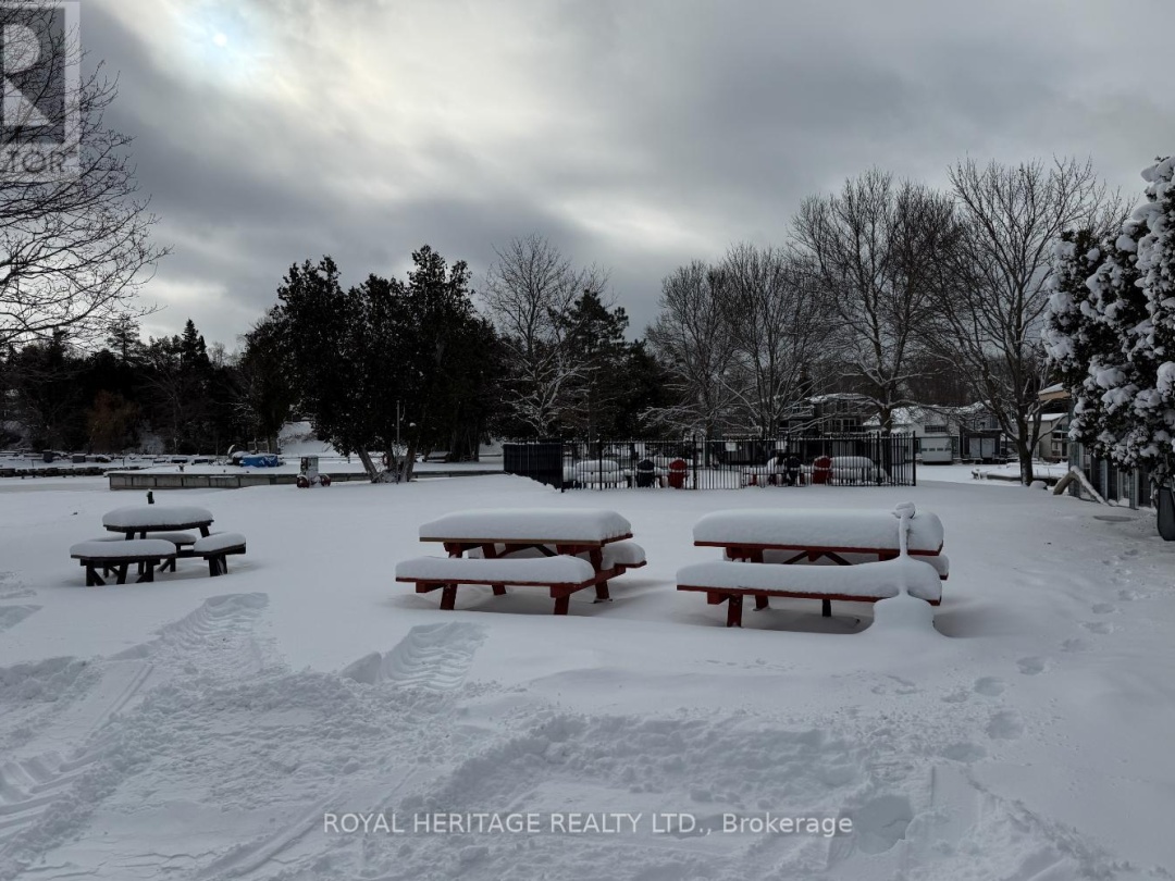 31 WELLINGTON STREET, 