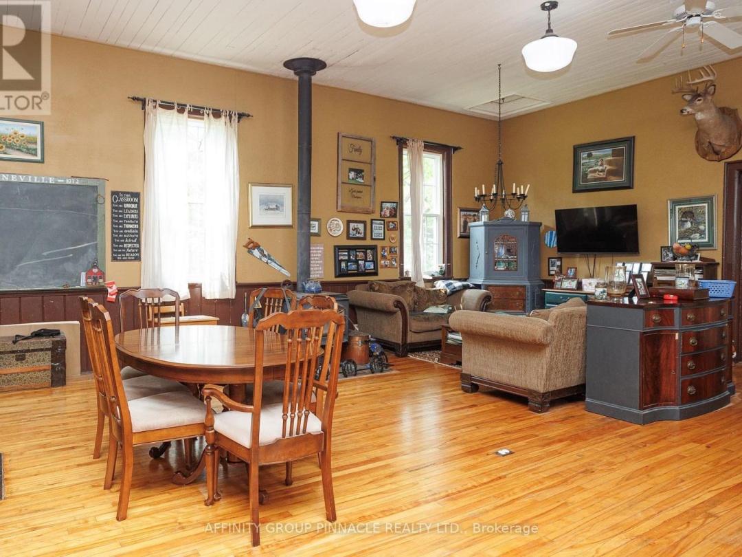 254 Lorneville Road, Kawartha Lakes (Eldon)