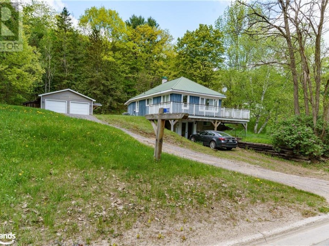 769 Muskoka Rd 10, Port Sydney