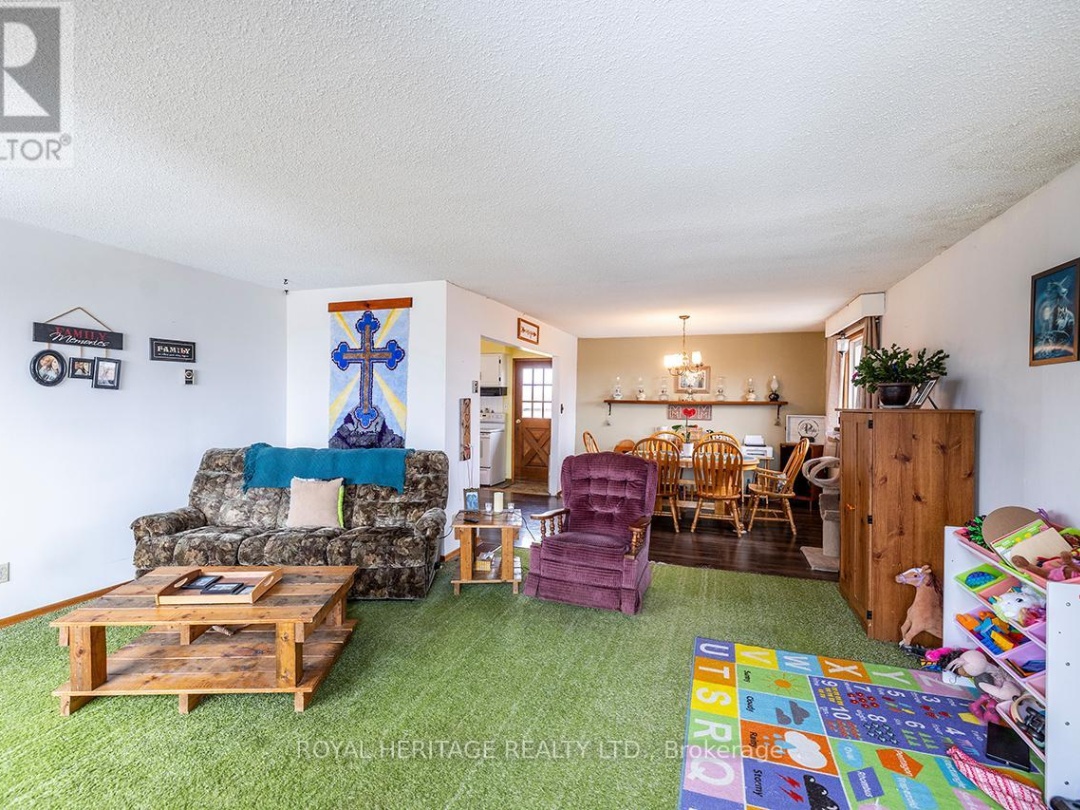 940 PORTAGE ROAD, Balsam Lake