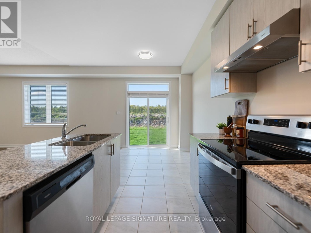 36 HILLCROFT WAY, 