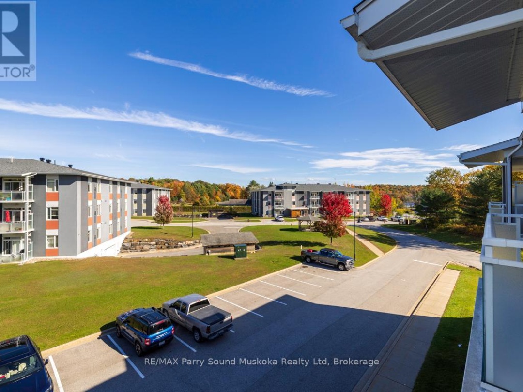 303 - 20D SILVER BIRCH COURT, 