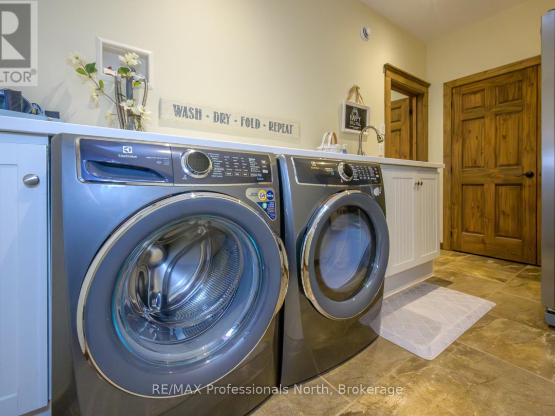 427 SKYHILLS ROAD, Huntsville (Chaffey)