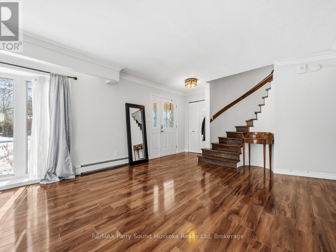55 A CASCADE STREET E, Parry Sound