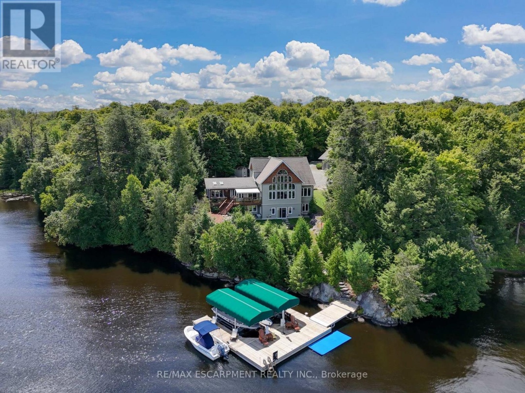36 MANITOUWABING ESTATES ROAD, Manitouwabing Lake