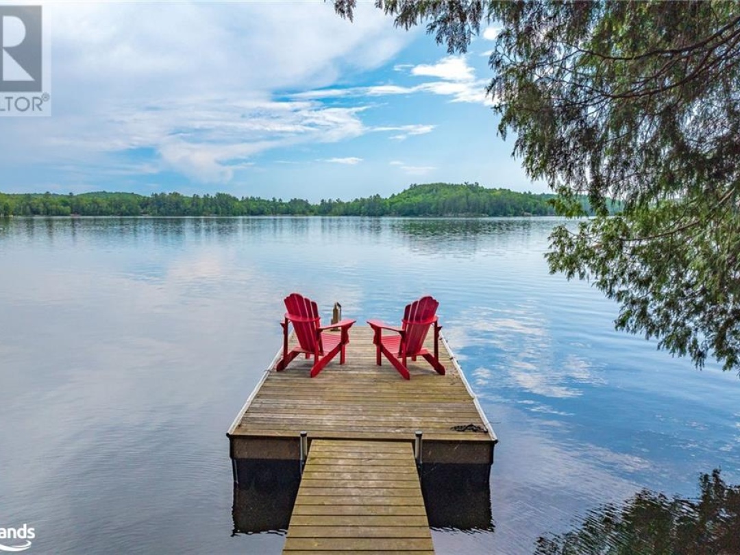 1453 Tock Lane, Otter Lake