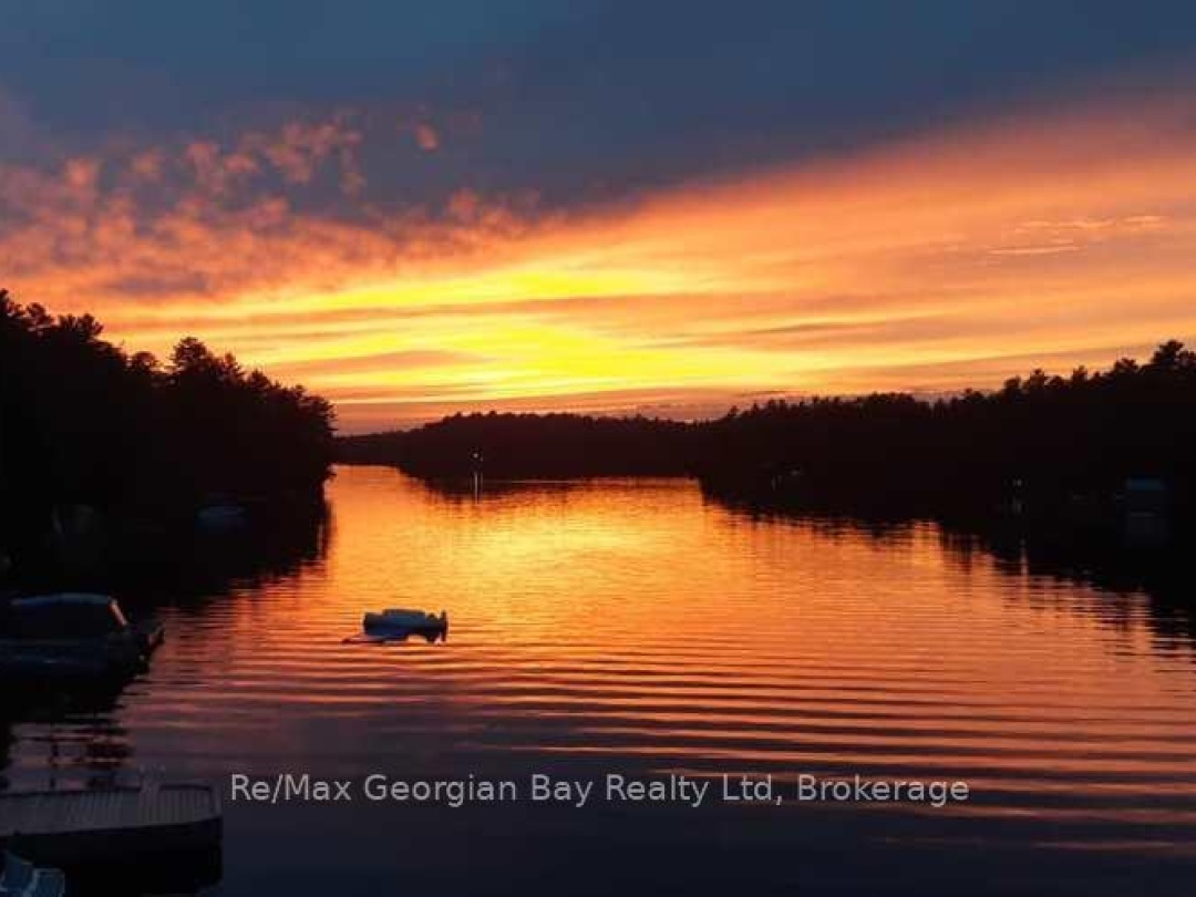 15SR405 SEVERN RIVER SHORE, Severn River