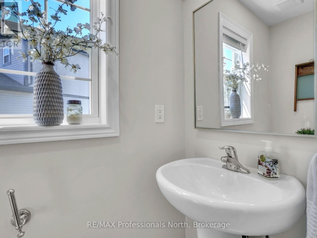 33 WHITEHORN PARK ROAD W, Bracebridge (Macaulay)