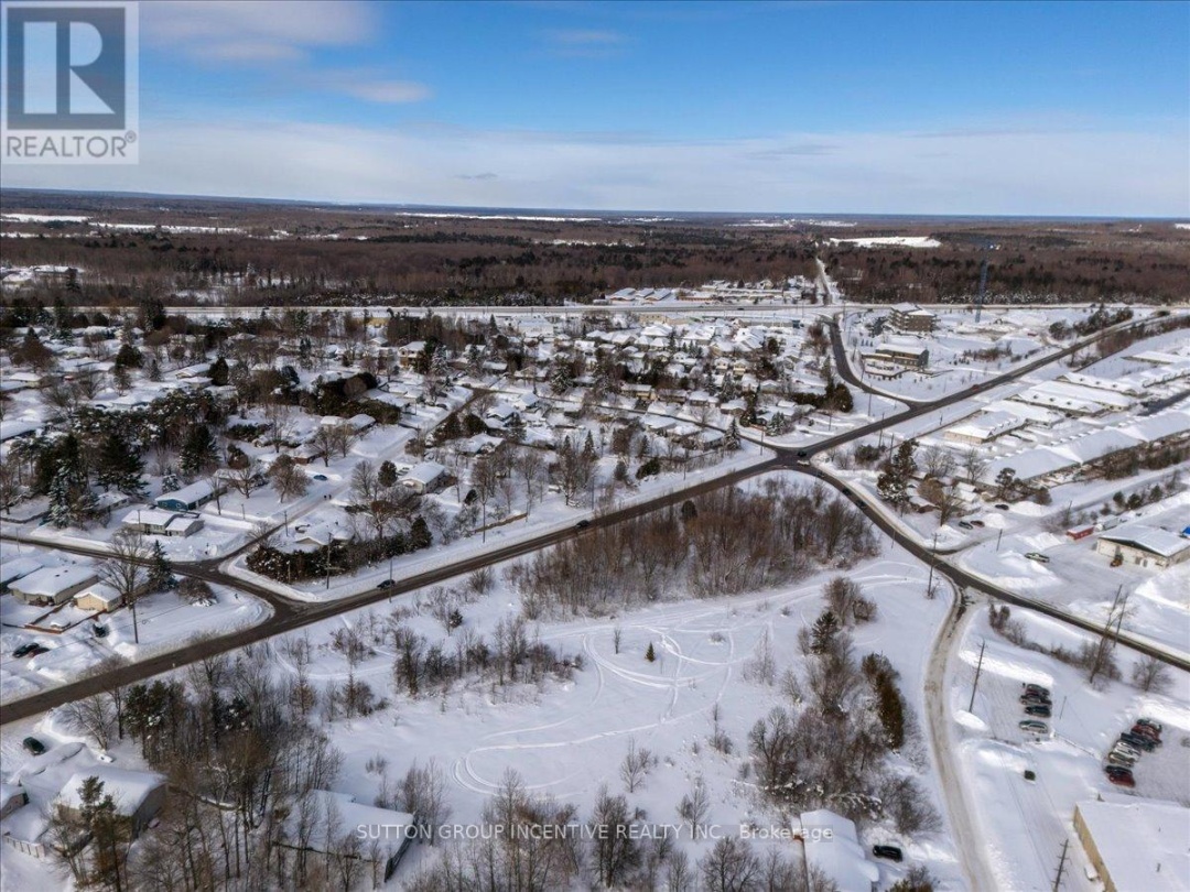 570 LACLIE STREET, Orillia
