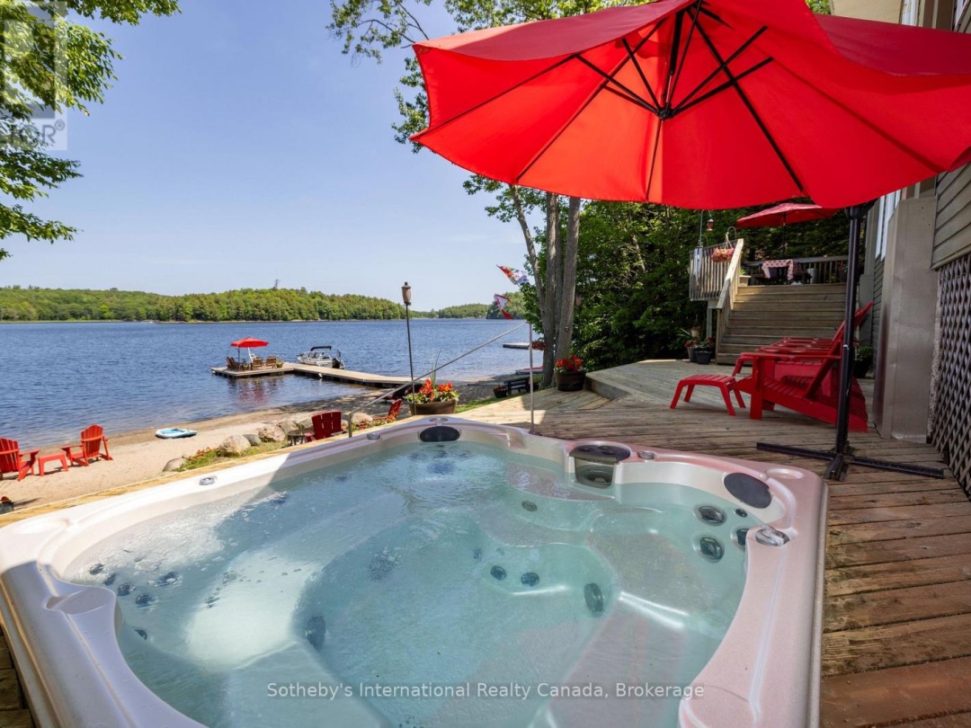 71 B717 ISLAND, Georgian Bay